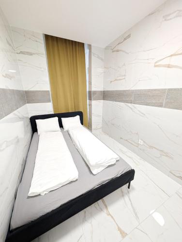 Comfortable Apartment in Lanstrasse Area BR3