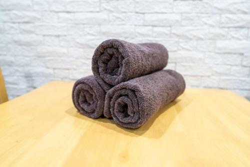 東順 天下茶屋 木の温もりを感じる 4つのベッド 広々クローゼット トイレ2つ 駅徒歩5分