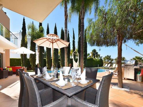Special Vilamoura Villa 6 Bedrooms Villa Lagoon Private Pool