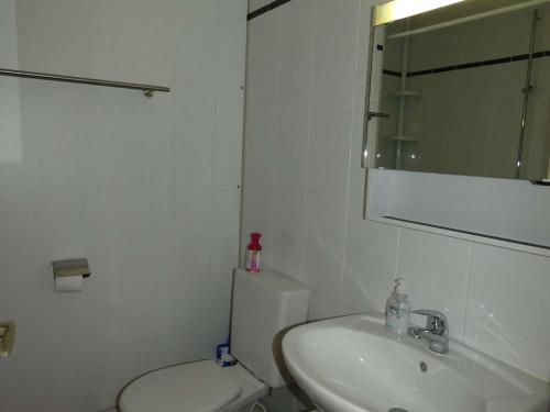 Appartement 2 pièces cabine avec piscine proche plage