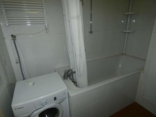 Appartement 2 pièces cabine avec piscine proche plage
