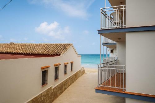 Deveses 7 en primera línea de playa