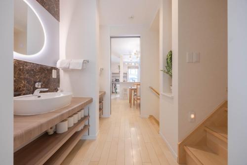 Shinjuku Private Family House