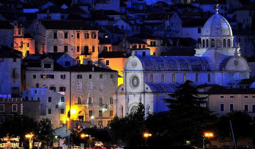Φωτογραφία από το άλμπουμ του Apartments Stari Šibenik σε Grebastica