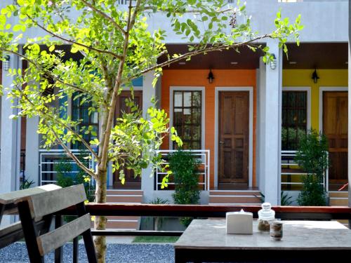Balkoni atau teres di Toffee House