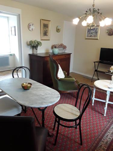 Appartement dans Maison de Bourg