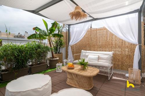 Rooftop Hideaway w Large Private Patio near Metro
