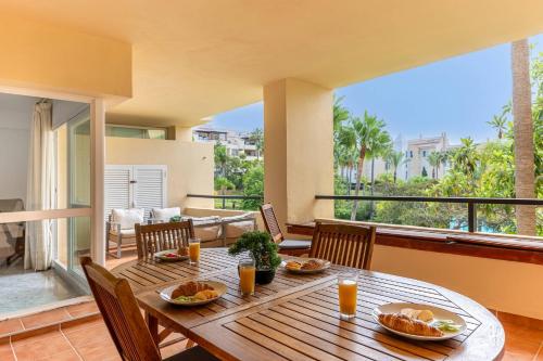 Spacious 3 bedrooms apartment at LAS BRISAS