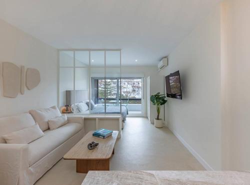 Spacious & Comfy Studio in Golden Mile