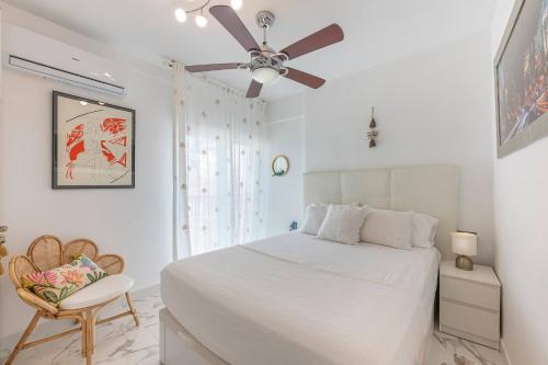 Modern 1 Bedroom Apartment, Steps from the Sea & Downtown