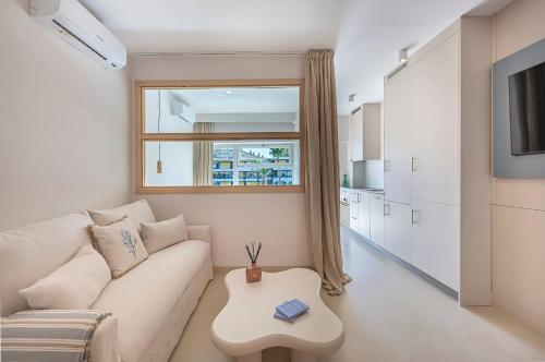 Stylish Apartment in Golden Mile at 300m from the Beach