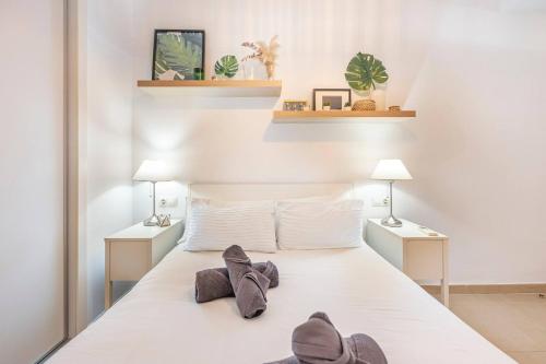 Cozy 1 Bedroom Apartment with 2 Pools & Tennis Court