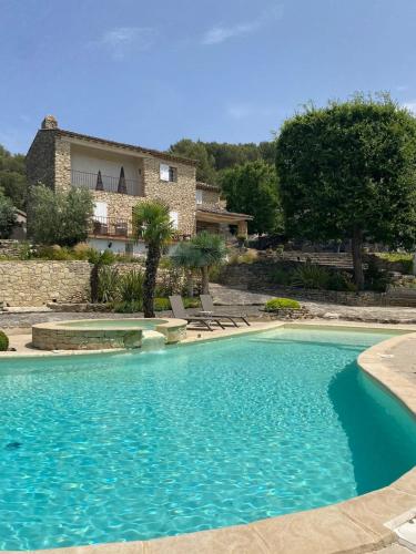 La Souvenance - Listed villa in the hills