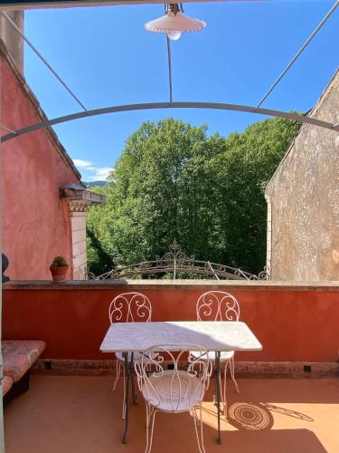 Syrius - Logement d'artiste avec terrasse et vue