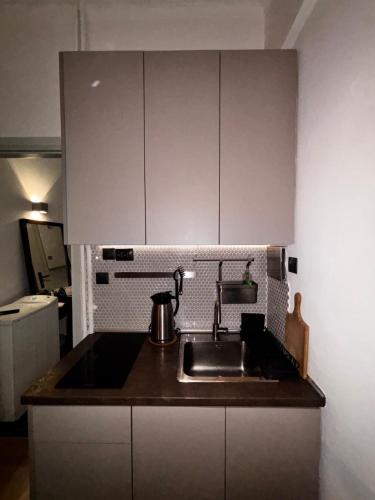 Cozy Apartment in Kypseli with 1000Mbps Fiber Wi-Fi
