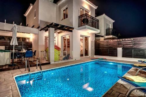 Pernera Sunrise Villa