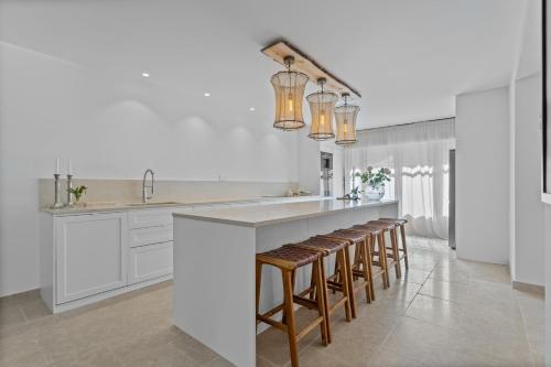 REF 2177- Exceptional Villa in the Heart of Cannes 5mins from La Croisette