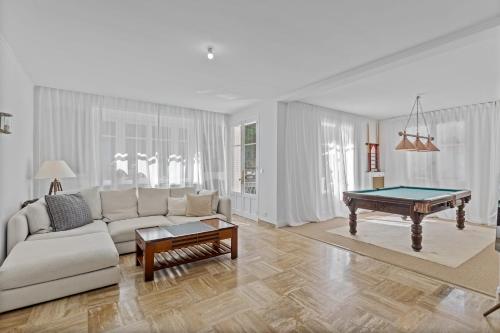 REF 2177- Exceptional Villa in the Heart of Cannes 5mins from La Croisette