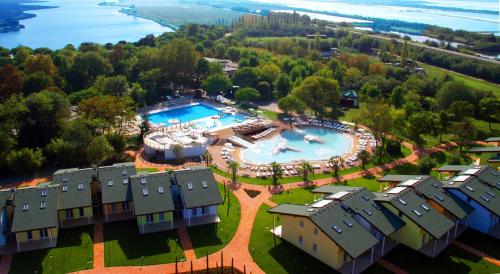 Photo de la galerie de l'établissement Club Village & Hotel Spiaggia Romea, à Lido di Volano