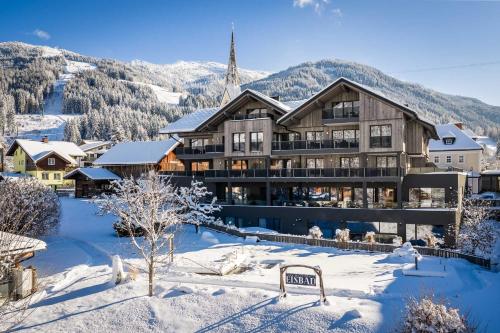 THE MATTHEW - Copper Lodge