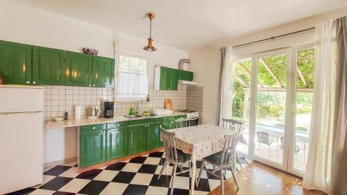 7Kastela apartments