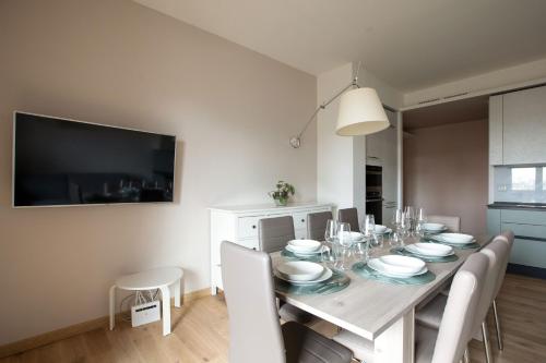 Lo Spole Apartment by BarbarHouse