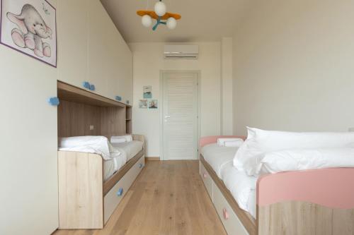 Lo Spole Apartment by BarbarHouse