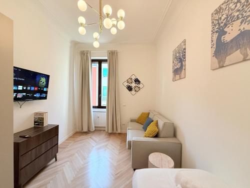 Bright and Spacious Apartment in the heart of Città Studi