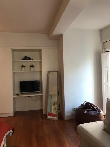 Studio Rua Poço dos Negros - Lisbon