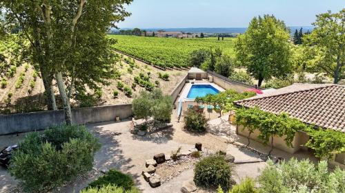 Maison Provençale au Cœur des Vignes avec Piscine