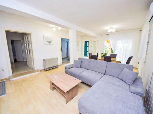 Apartment Klarić-2 by Interhome