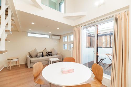 目白别墅 全新3层楼独栋别墅家的感觉 3卧室Brand new 3-story detached villa with a homey feel 3 rooms 近商圈 设备齐全 直达新宿 银座 涉谷 上野 表参道 品川