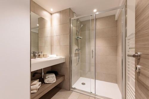 Villa Lerins 304 by Halldis
