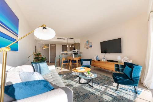 Villa Lerins 304 by Halldis