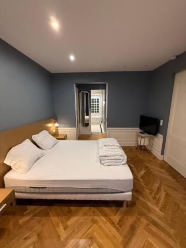 Champs Élysées - Prestigious 1BR - Sleeps 5