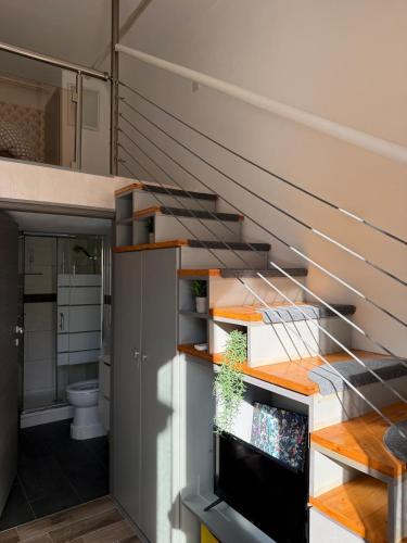 Mezzanine Studio - Close to Beaches