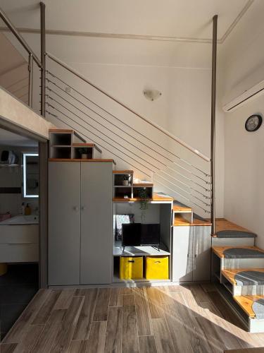 Mezzanine Studio - Close to Beaches