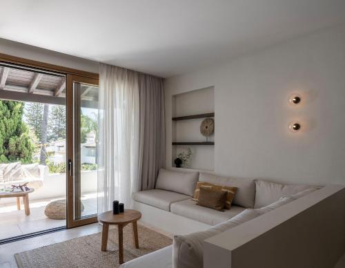 Puente Romano Suite