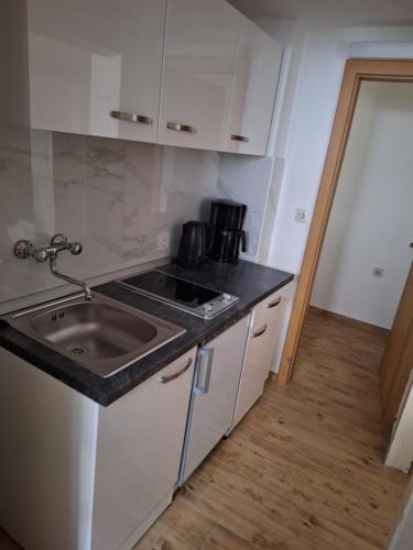 Apartman Loni 4