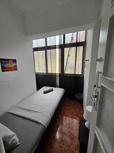 Single luminous room