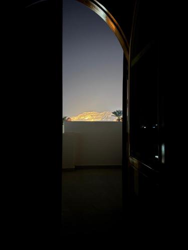 Pharaohs Apartments - Panoramic Fourth Floor Apartment