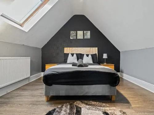 2 - Bed Haven with Free Parking photo 1