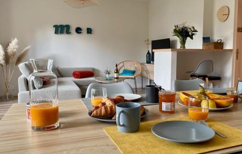 Grand appartement - Une chambre - Plages & Centre à pied