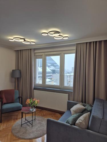 Smart Studio 5 min Walk to Central Station Złote Tarasy