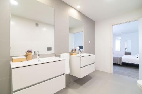 Citadine at Hintze Ribeiro
