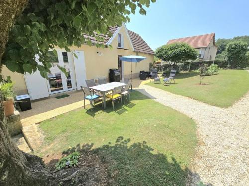 Maison en Dordogne avec Terrasse et Jardin, proche de Sarlat - FR-1-616-538