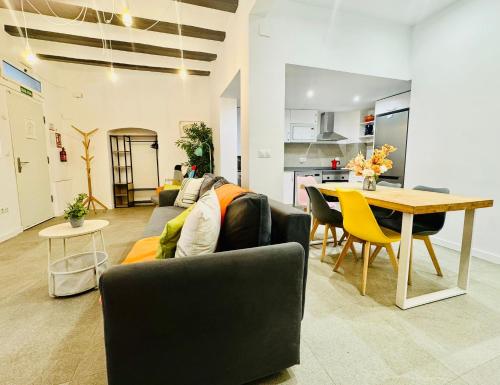 Design & Stylish House in the CENTER of Valencia
