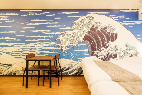 4min to Shin-Okubo Walk to Shinjuku 2 Double Beds Rm206