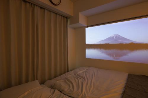 4min to Shin-Okubo Walk to Shinjuku 2 Double Beds Rm206