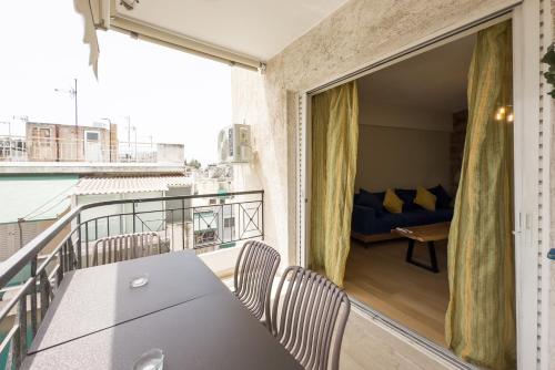 Three Bedroom Stylish Apt next to Acropolis
